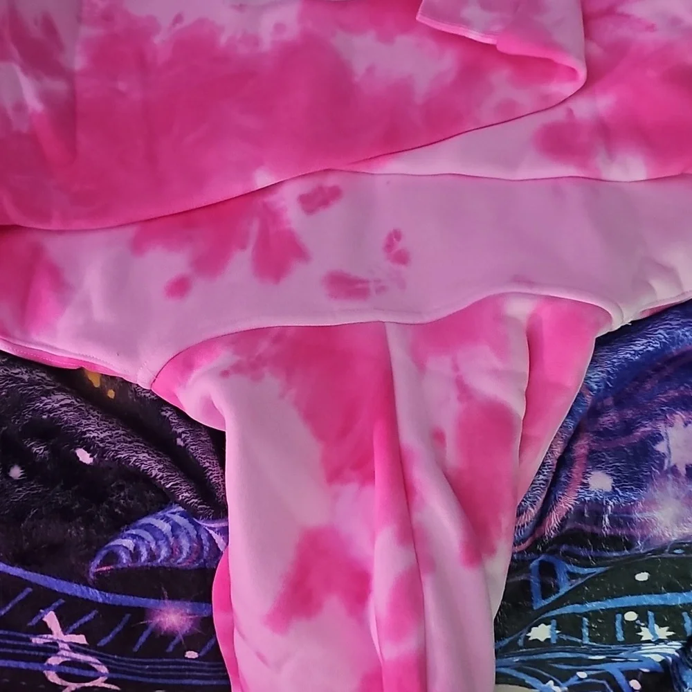 BRAND NEW, NEVER WORN! Comfrt Tie-Dye Set. Universal Is For Men/Women. Both Sz M - Picture 3 of 6